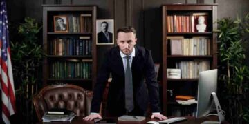 Can A Victim Talk To The District Attorney To Drop Charges