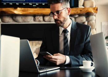 How Much Does An Entertainment Lawyer Make