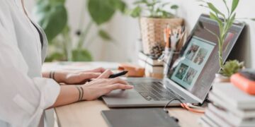 Tips For Succeeding In Balancing Student Debt Repayment And Self-Employment