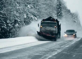 Common Causes Behind Large Commercial Truck Accidents Near Peachtree Corners