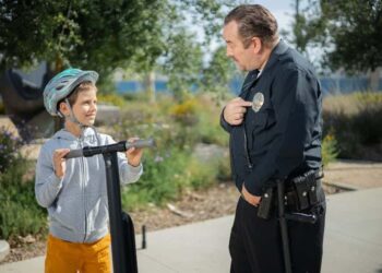 How To Tell If Escort Is Police