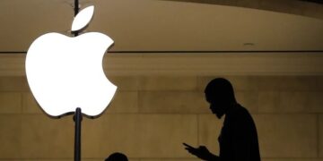 U.S. Launches Legal Action Against Apple Accuses Company of Abusing Monopoly Power