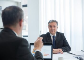 How Much Do Real Estate Lawyers Make