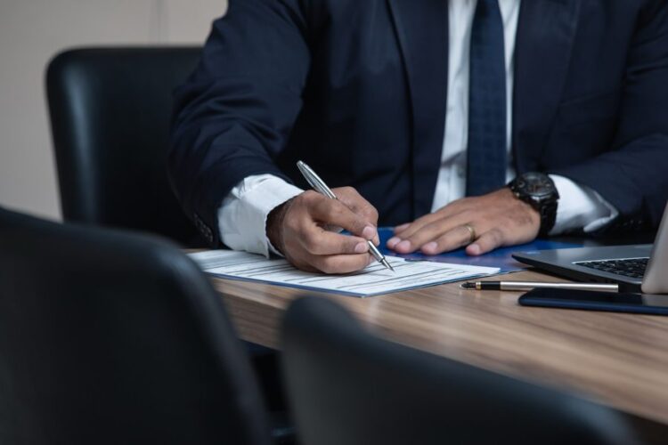 How to Know When You Need a Lawyer As a Landlord