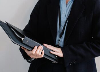 Does Gloria Allred Still Practice Law