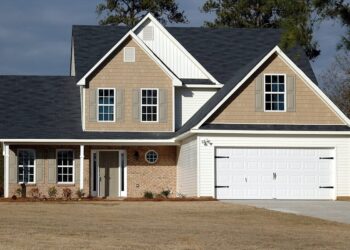 What Are the Disadvantages of Putting Your House In A Trust