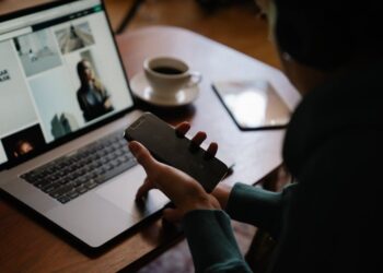 How Smartphones Have Transformed the Practice of Law