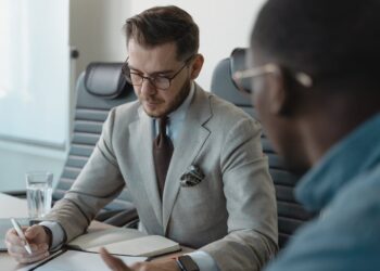 The Role of a Divorce Lawyer in Asset Division and Child Custody Disputes