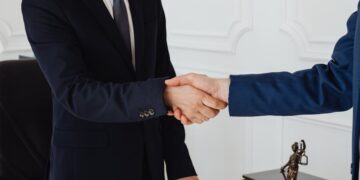 What Do Real Estate Lawyers Do