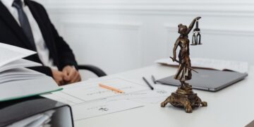 Why Hire a Personal Injury Lawyer After an Accident