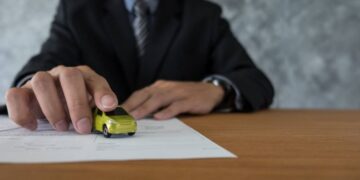 How Can a Car Accident Lawyer Help Me
