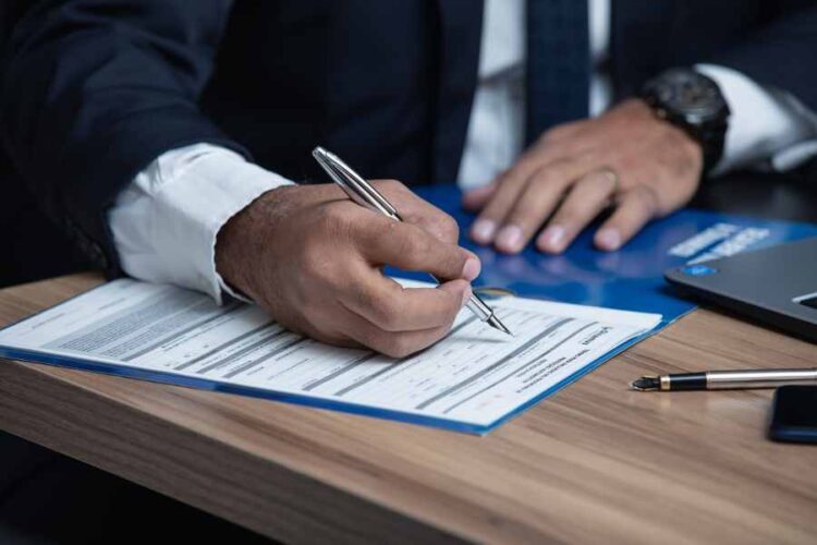 Why Hiring a Business Lawyer Is Crucial for Your Success in the Long Run