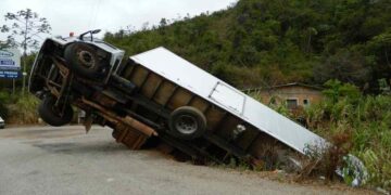 The Common Causes of Truck Accidents and How to Prove Liability