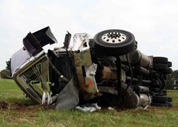 What Mistakes Should You Avoid After a Truck Accident