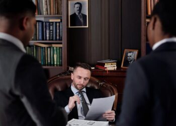 What to Expect During Your First Consultation With a Personal Injury Lawyer