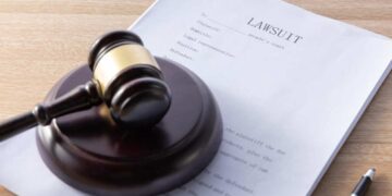 When a Workplace Injury Becomes a Personal Injury Lawsuit