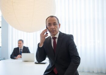 Who Gets Paid More a Lawyer or a Judge