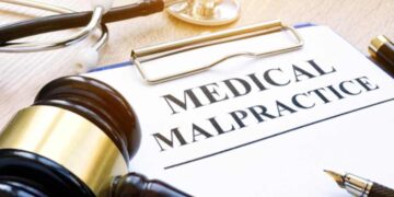 7 Tips on Choosing the Right Medical Malpractice Lawyer