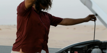 Electric Vehicle Battery Fires: Legal Implications for Manufacturers and Accident Victims