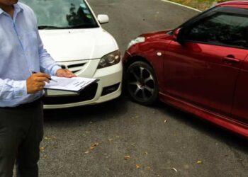 Should I Hire a Lawyer After a Car Accident in St. Petersburg?