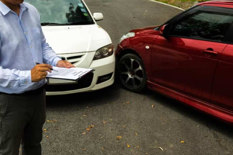 Should I Hire a Lawyer After a Car Accident in St. Petersburg?