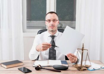 Why Hiring Criminal Defense Lawyers Improves Your Case