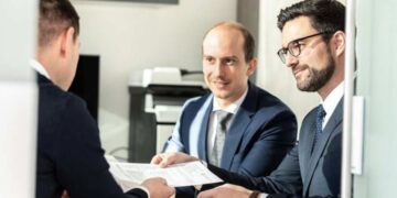 4 Tips to Find Qualified Legal Professionals with Our Legal Staffing Experts