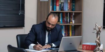 5 Legal Advantages of Hiring a Michigan Injury Lawyer Early