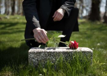 The 4 Roles of Attorneys in Navigating Wrongful Death Settlements
