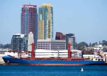 The Role of a Maritime and Cruise Ship Lawyer in Maritime Dispute Resolution