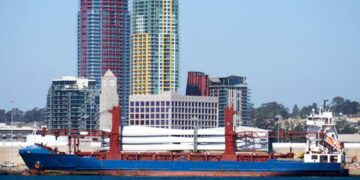 The Role of a Maritime and Cruise Ship Lawyer in Maritime Dispute Resolution