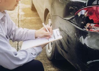 What a Lawrenceville Car Accident Lawyer Does to Strengthen Your Claim