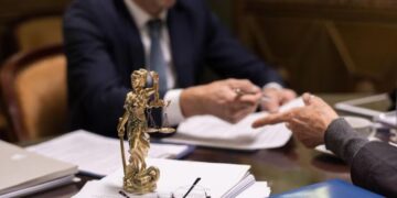 What to Look for When Hiring a Securities Arbitration Lawyer