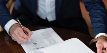 How to Prepare for Your First Attorney Consultation in Michigan