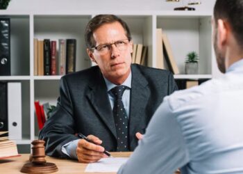 How to Prepare for Your First Consultation with a Criminal Lawyer