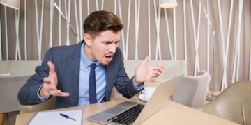 Common Mistakes to Avoid When Working With Accident Lawyers