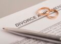 How to Choose the Right Divorce Lawyer for Your Needs