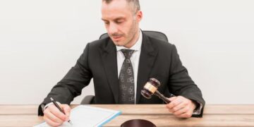 Can You Fire Your Personal Injury Attorney?
