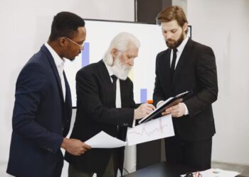 Strategic Business Law for Ontario's Growth-Focused Leaders